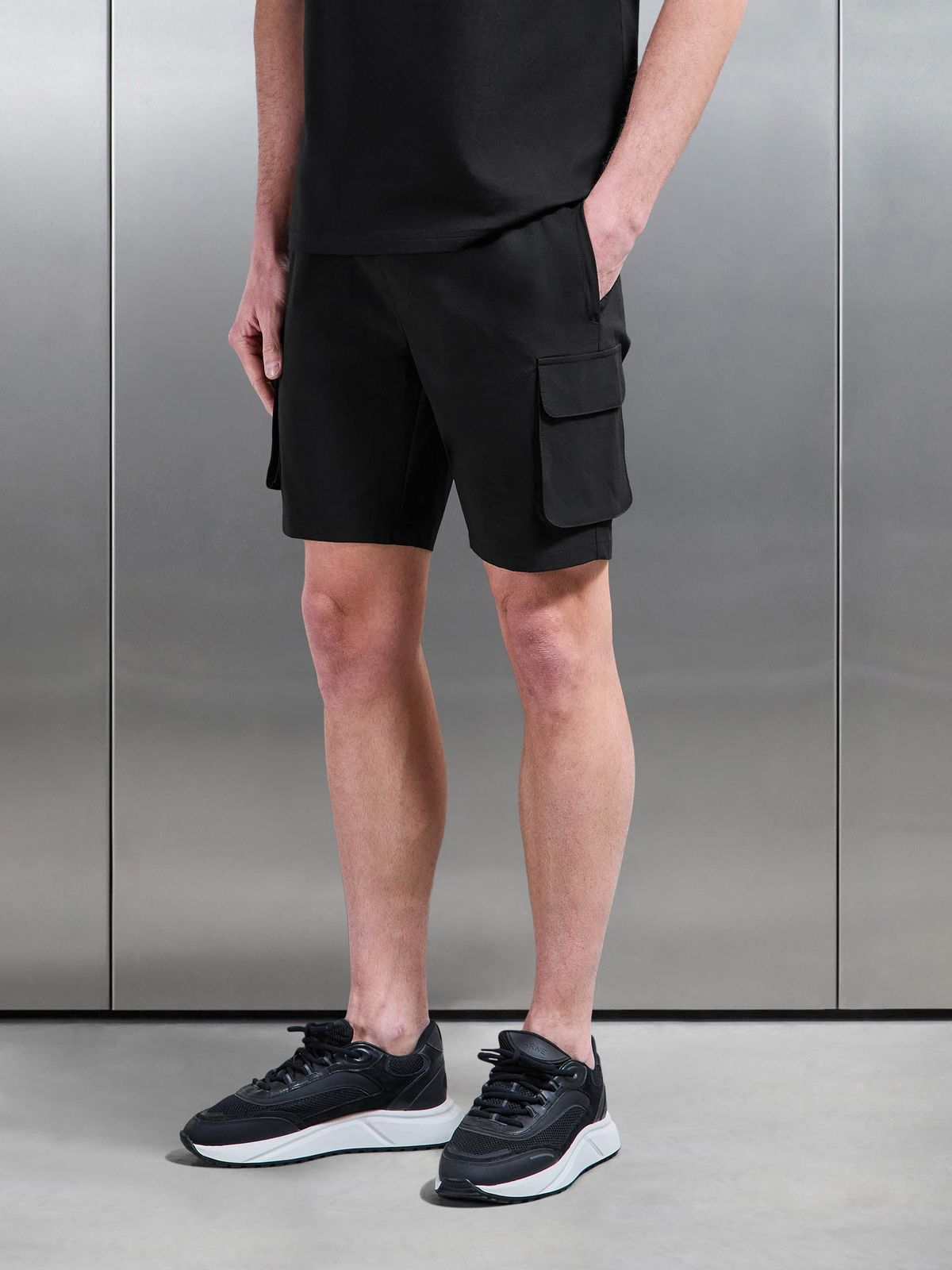 Utility Cargo Short in Black