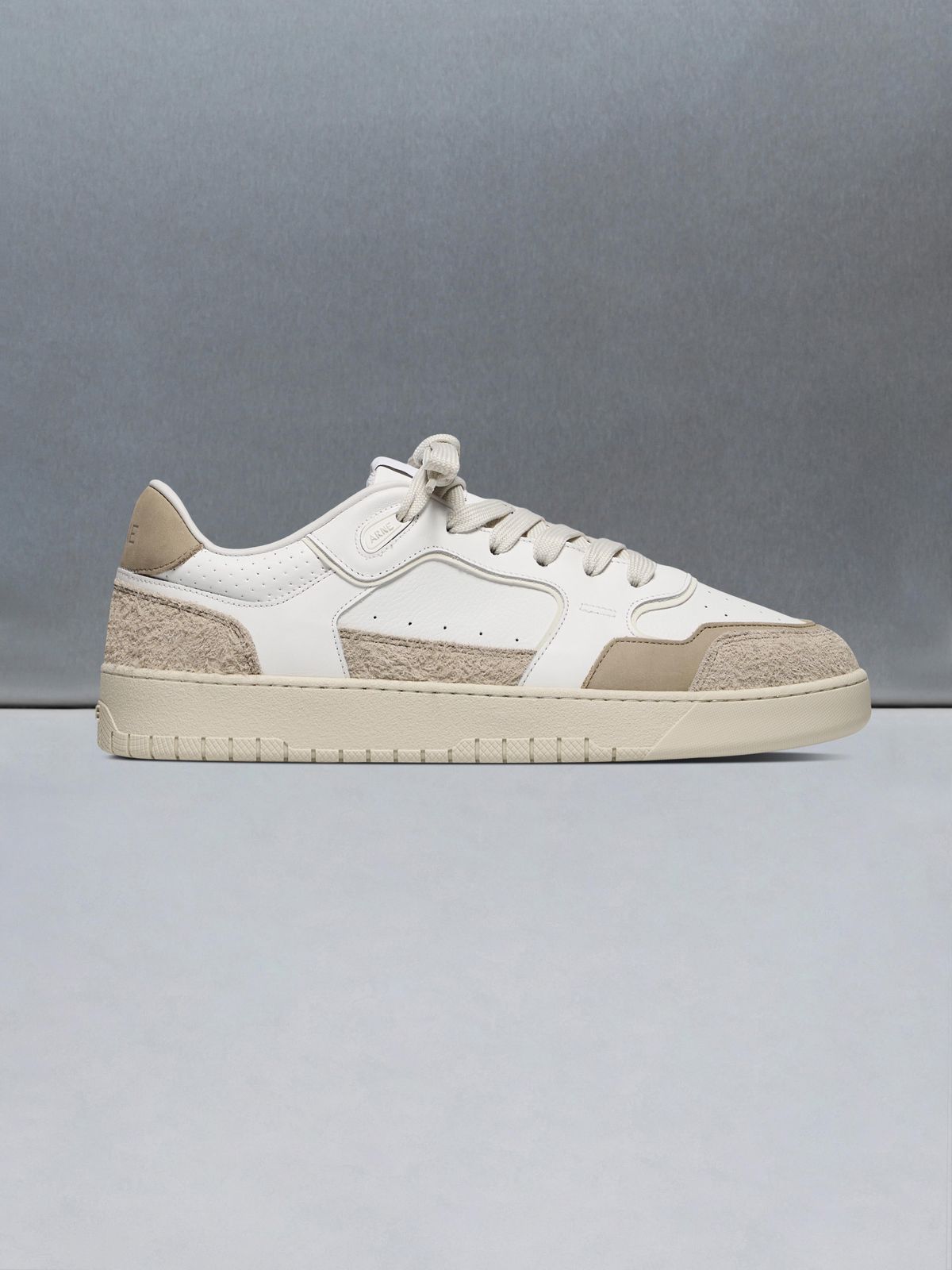 Hoop Trainer in White Beige