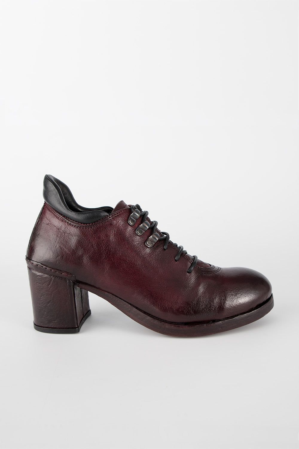 MADISON bordeaux lace up hiking shoes.
