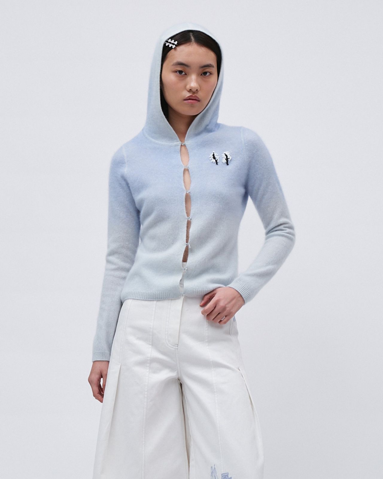 EMBROIDERED GRADIENT HOODED CASHMERE TOP