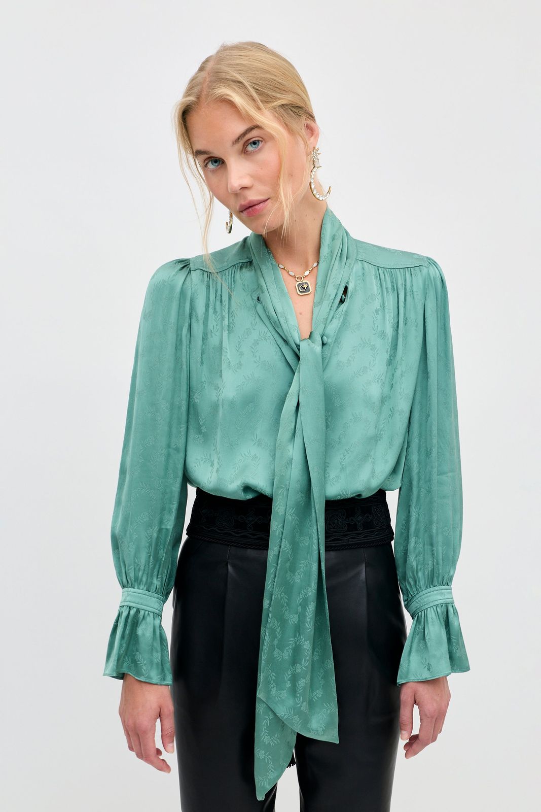 Evanora - Floral Trail Jacquard Sage Green