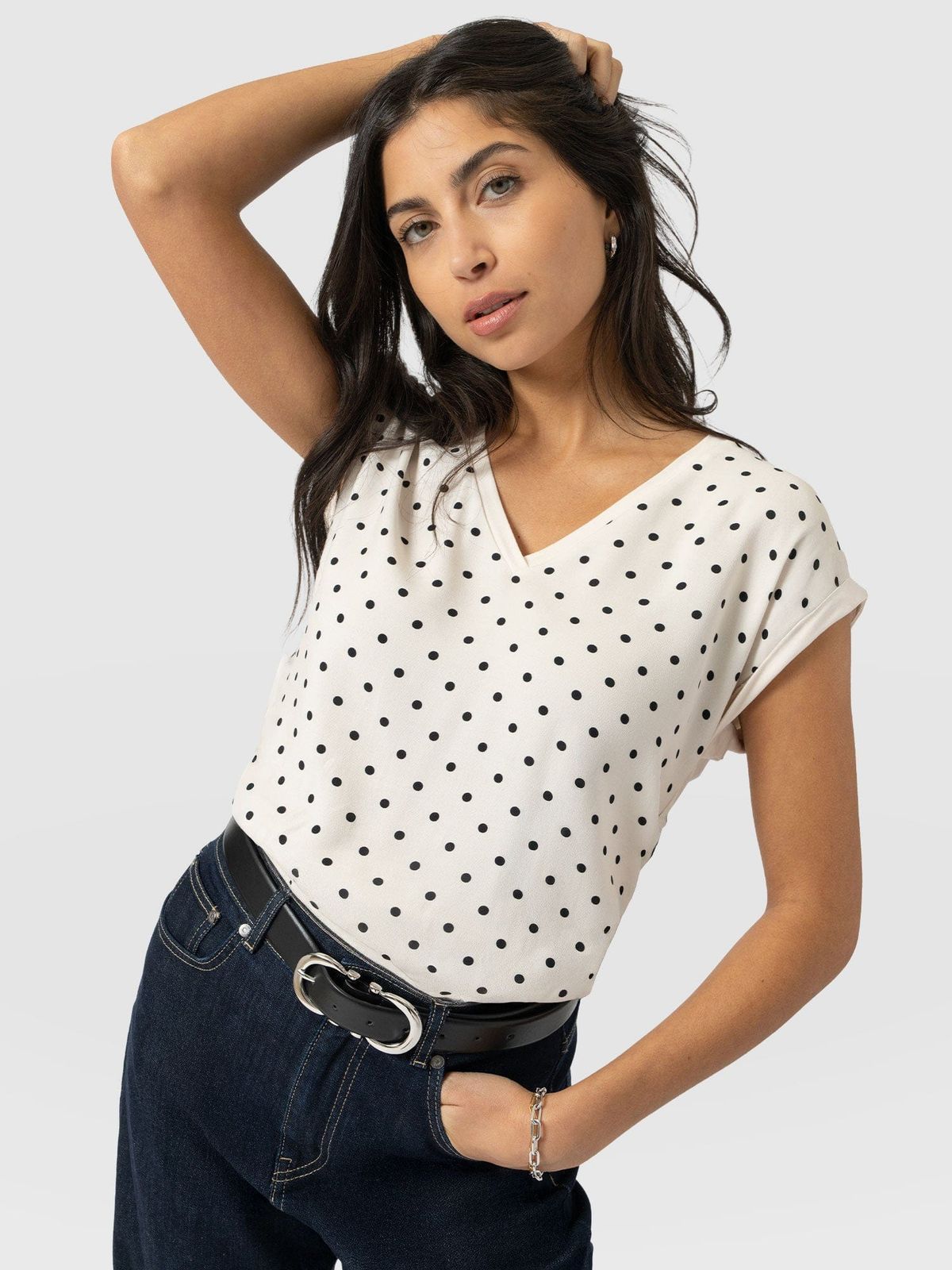 Turn Up Contrast V Neck Tee - Cream Polka Dot