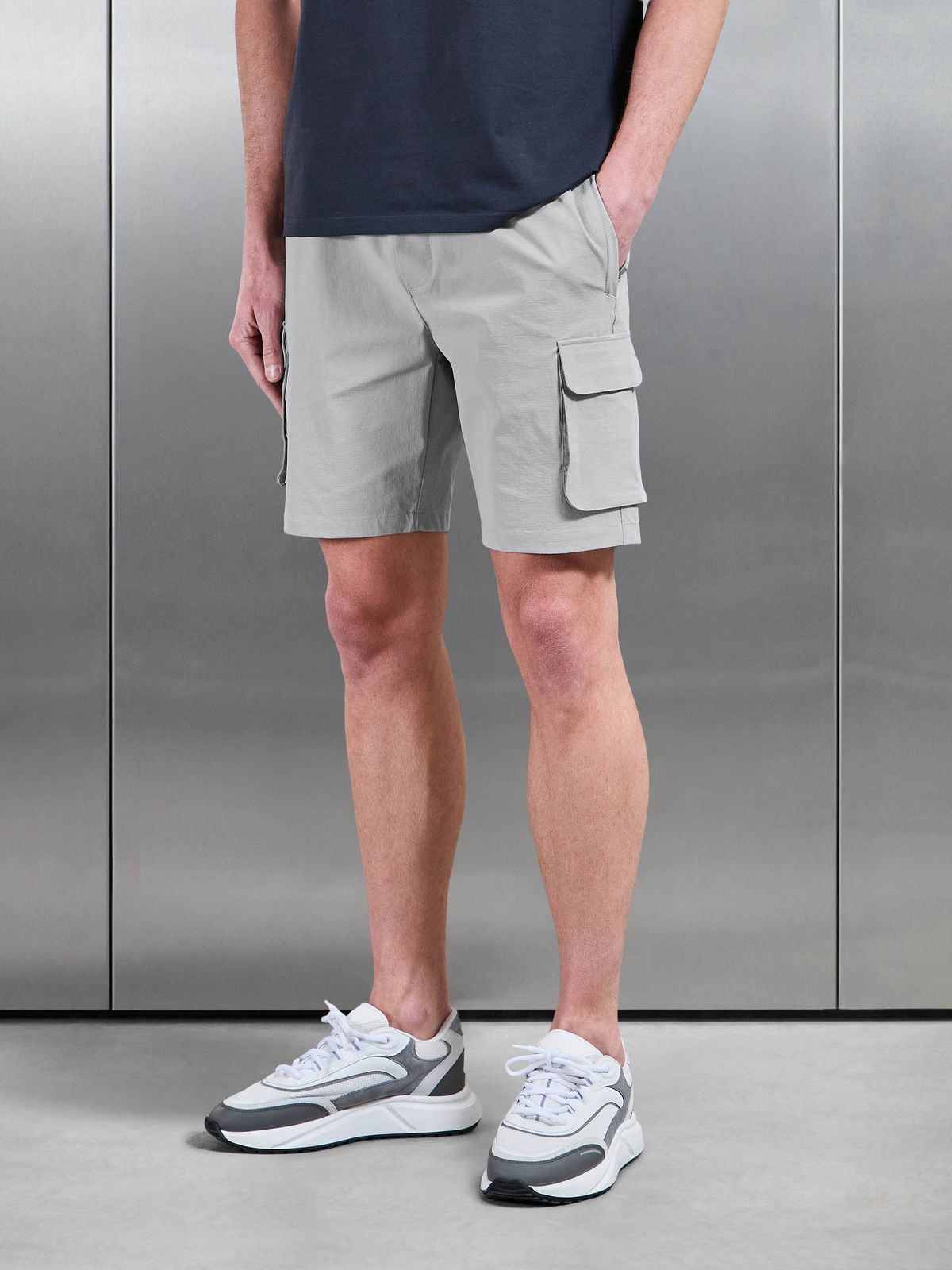 Utility Cargo Short in Mid Grey