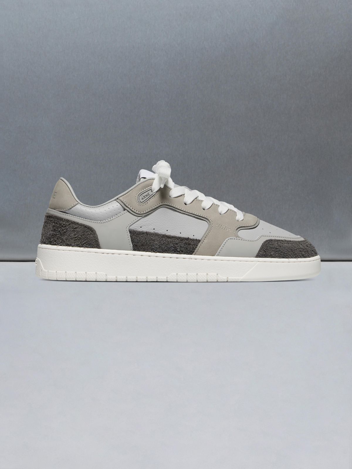 Hoop Trainer in Grey