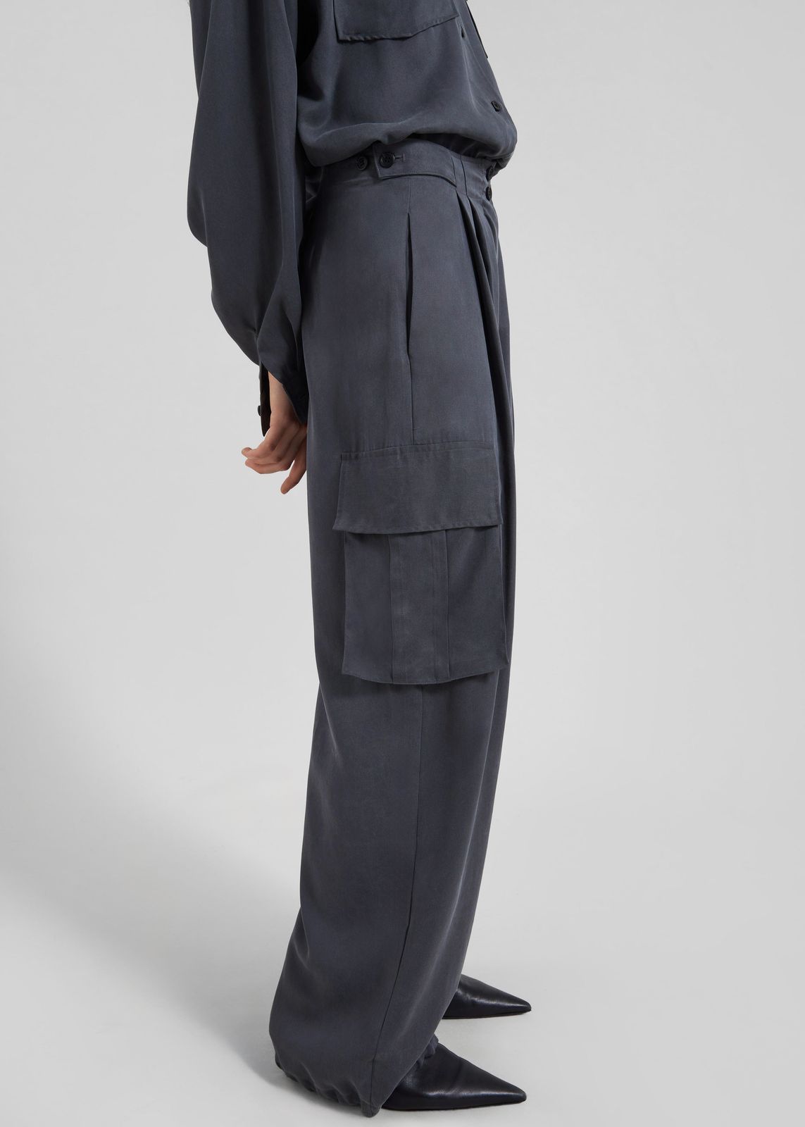 Balsta Cargo Pants - Dark Grey
