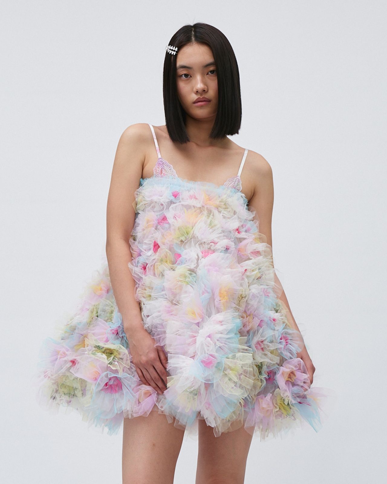 AIR-FLOWERS CLUSTERED PUFF DRESS