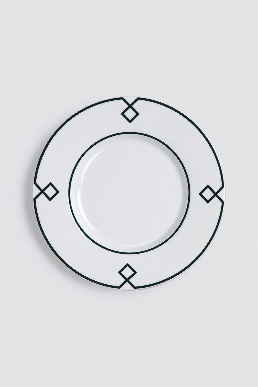 Naples Dessert Plate with Navy Geometric Border