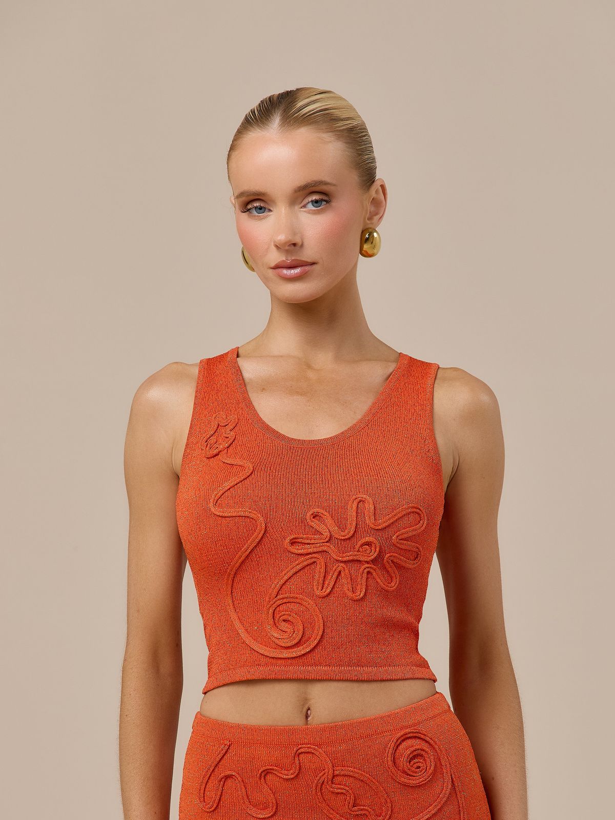 ELIZA SLEEVELESS KNITTED TOP WITH SWIRL DETAIL | ORANGE