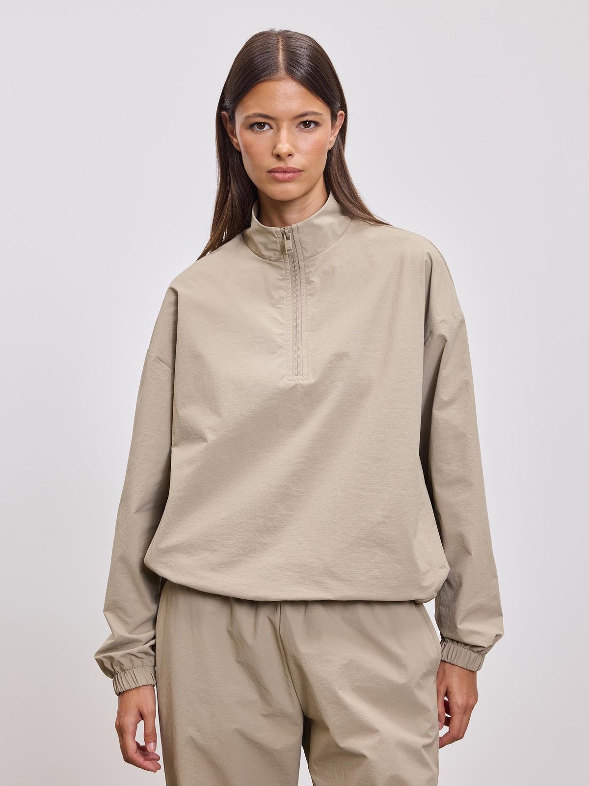 Womens Nylon 1/4 Zip in Stone
