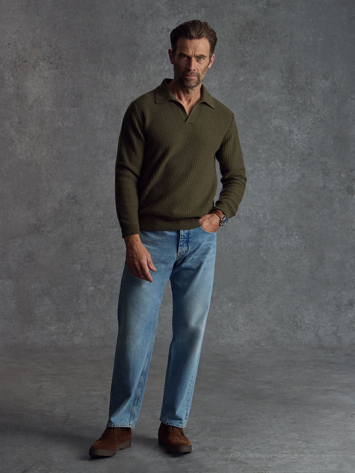 The Open Collar Cashmere Jumper - Dark Olive