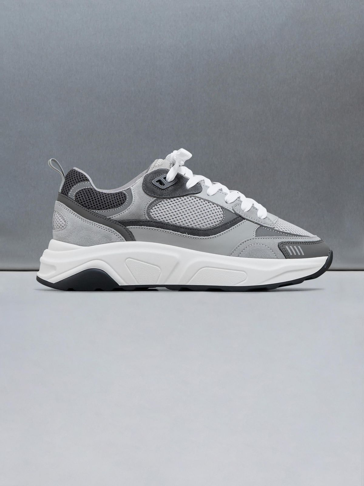 Flow Runner in Grey