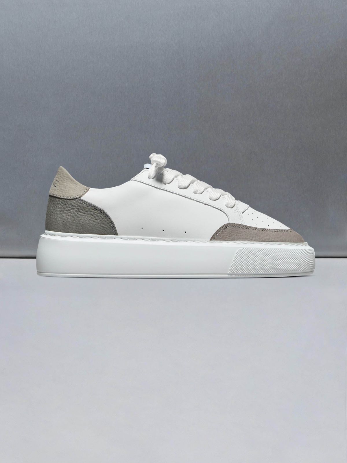 Court Trainer 2.0 in White Autumn