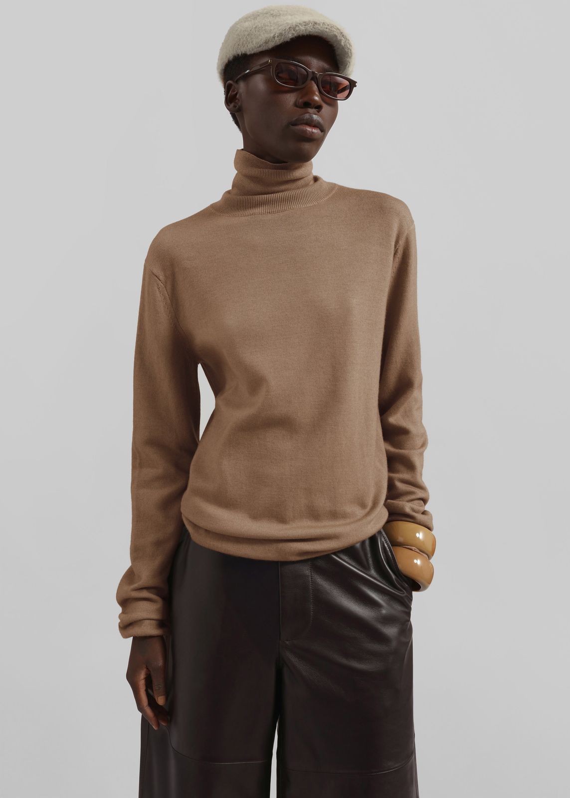 Eve Thin Turtleneck Sweater - Camel