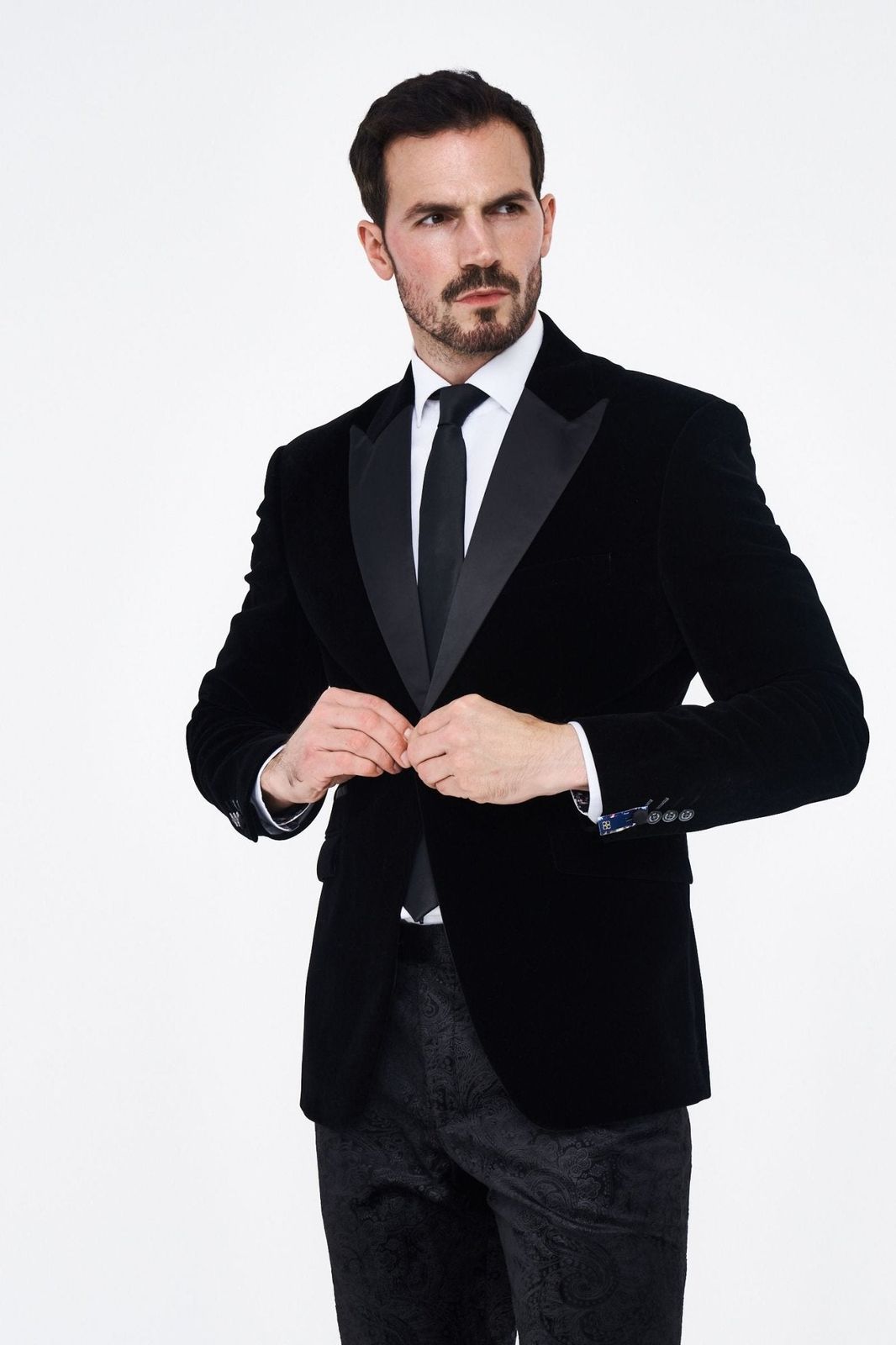 Cavani Rosa Black Velvet Blazer