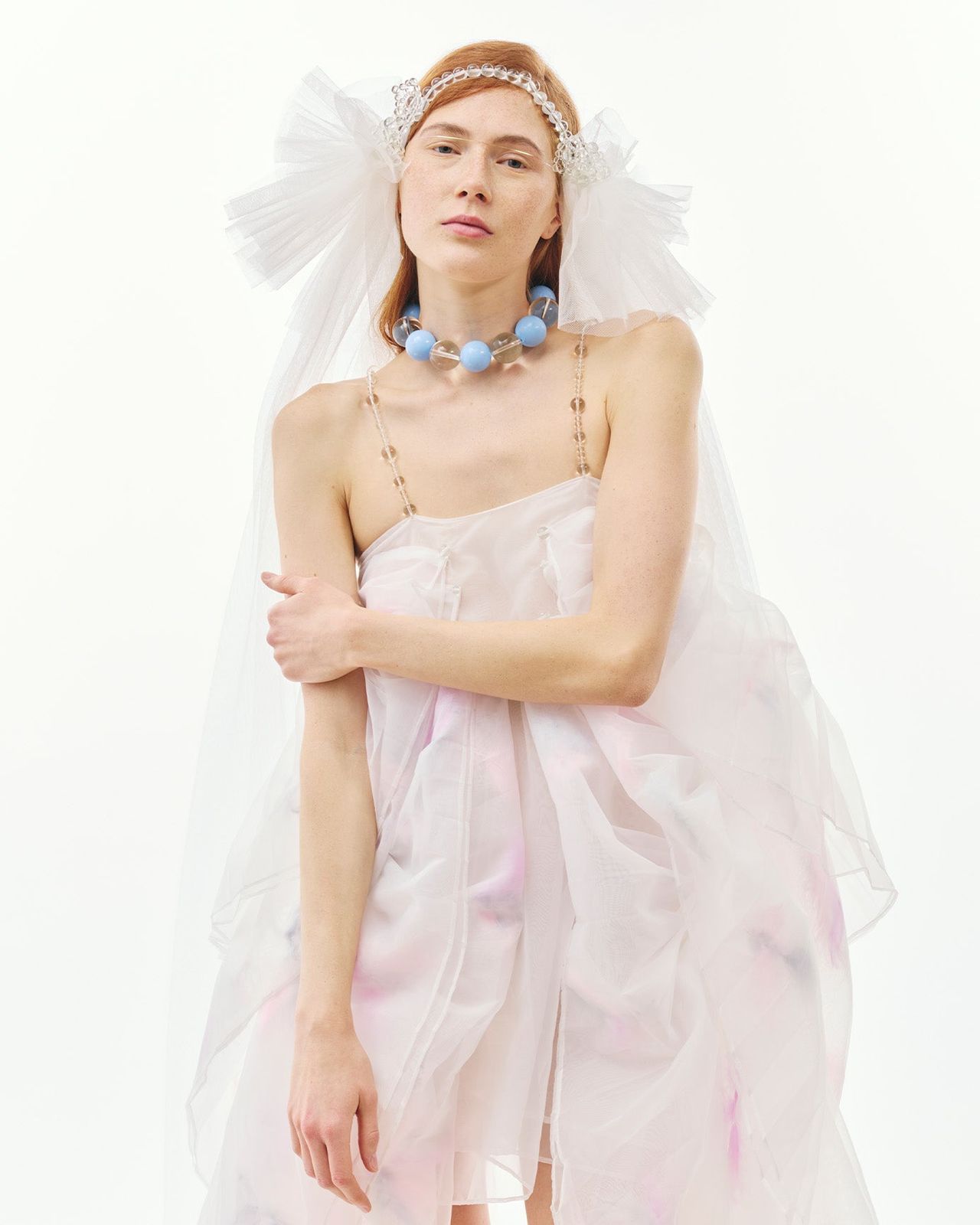BUBBLE RUFFLE LONG VEIL