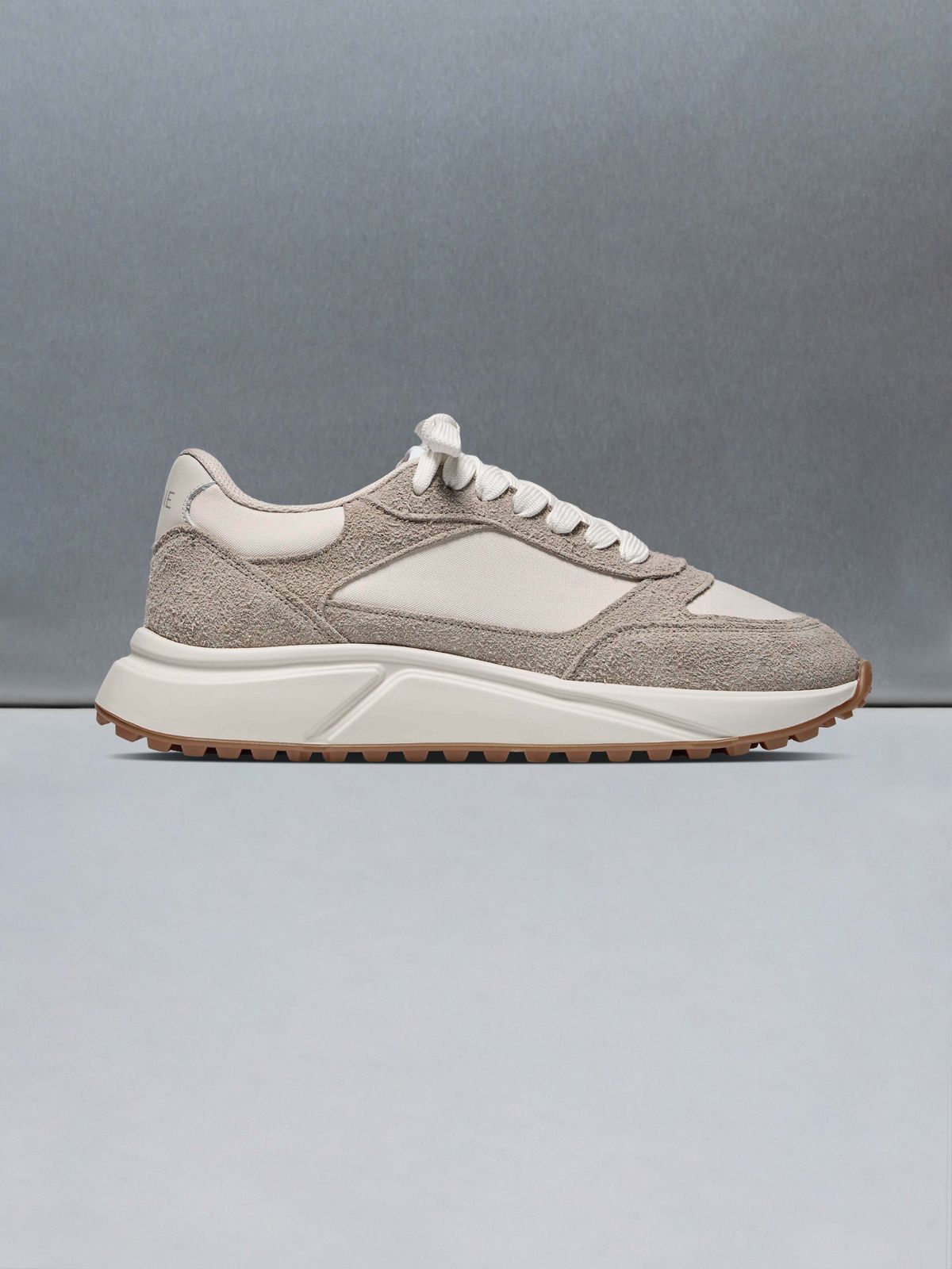 Technical Runner Neo in Beige Off White