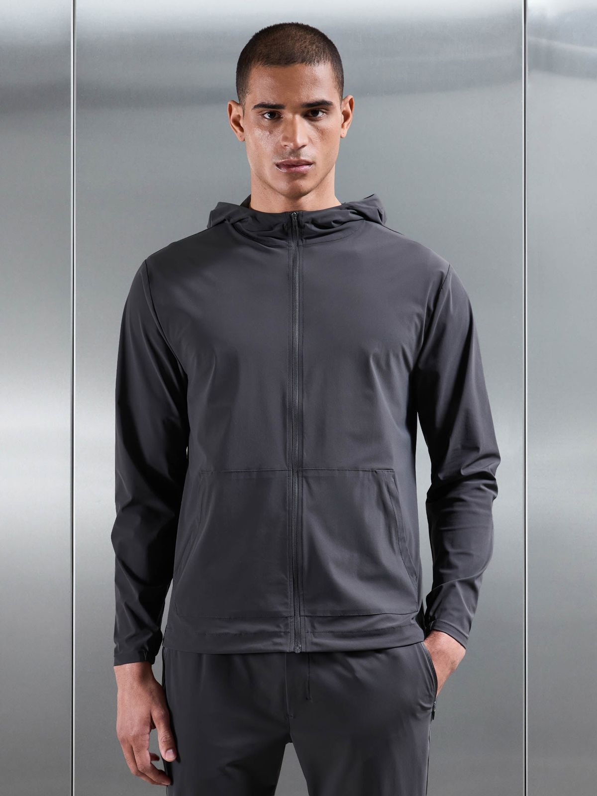 Pace Windbreaker in Grey