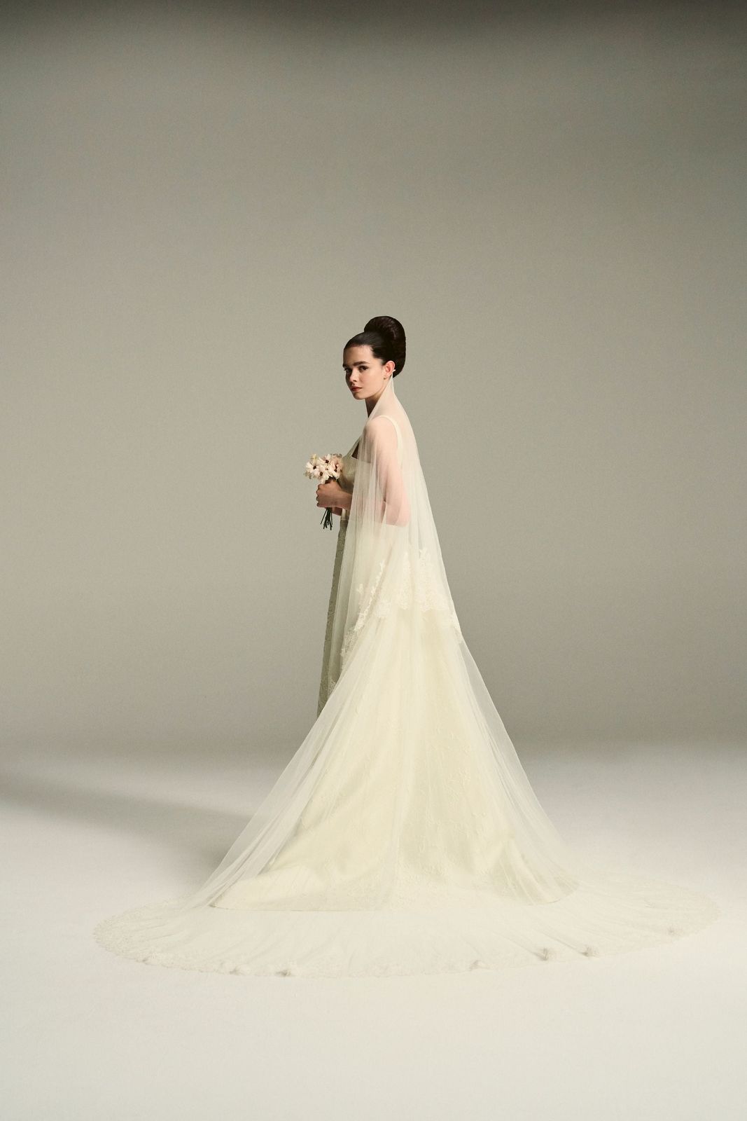 Hesper Veil in Corded Lace