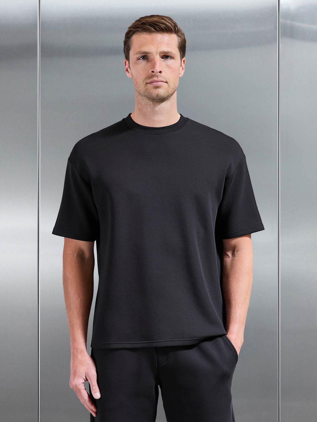 Everyday Luxe Relaxed T-Shirt in Black