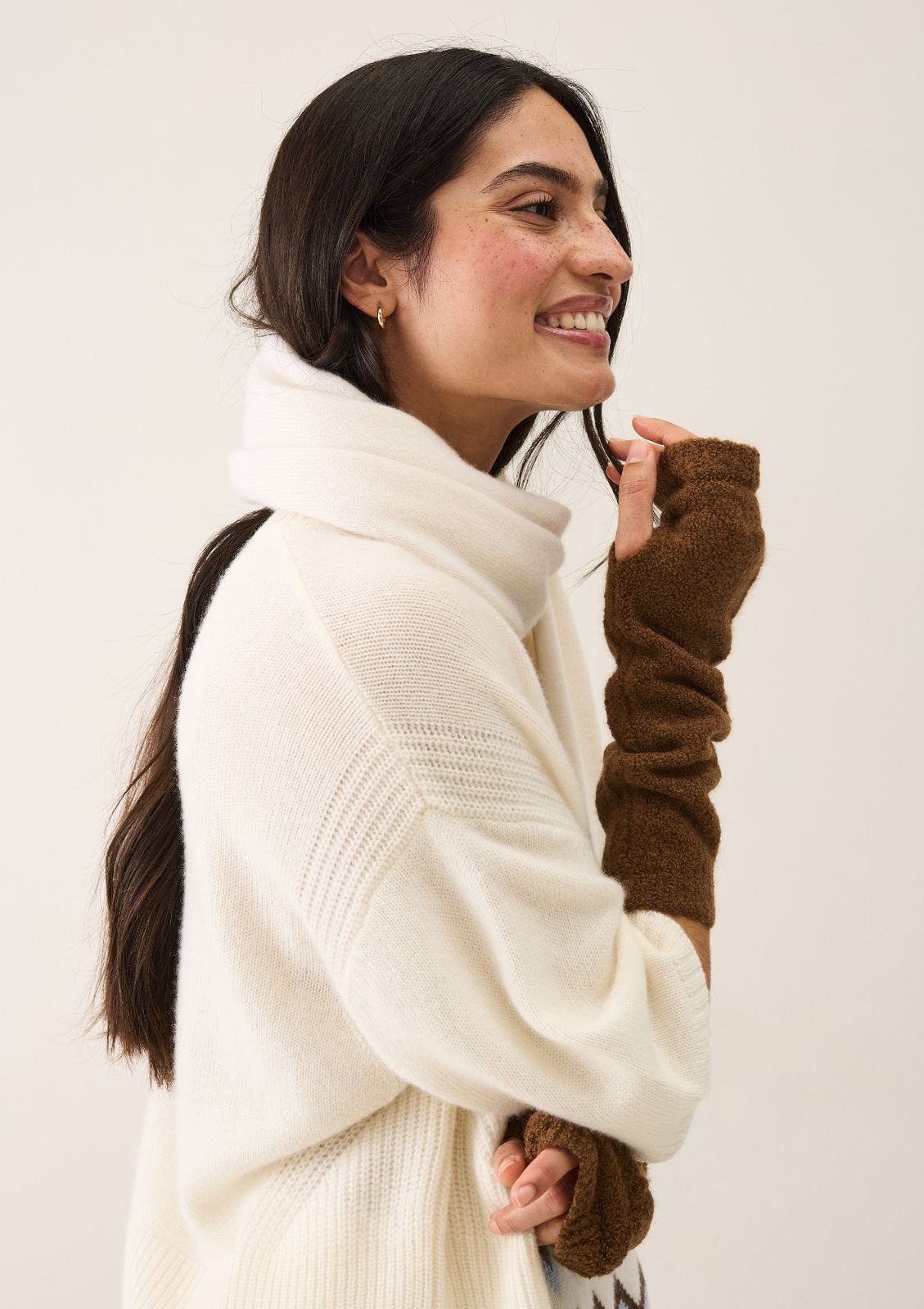 Boucle Mitt in Syrup Brown