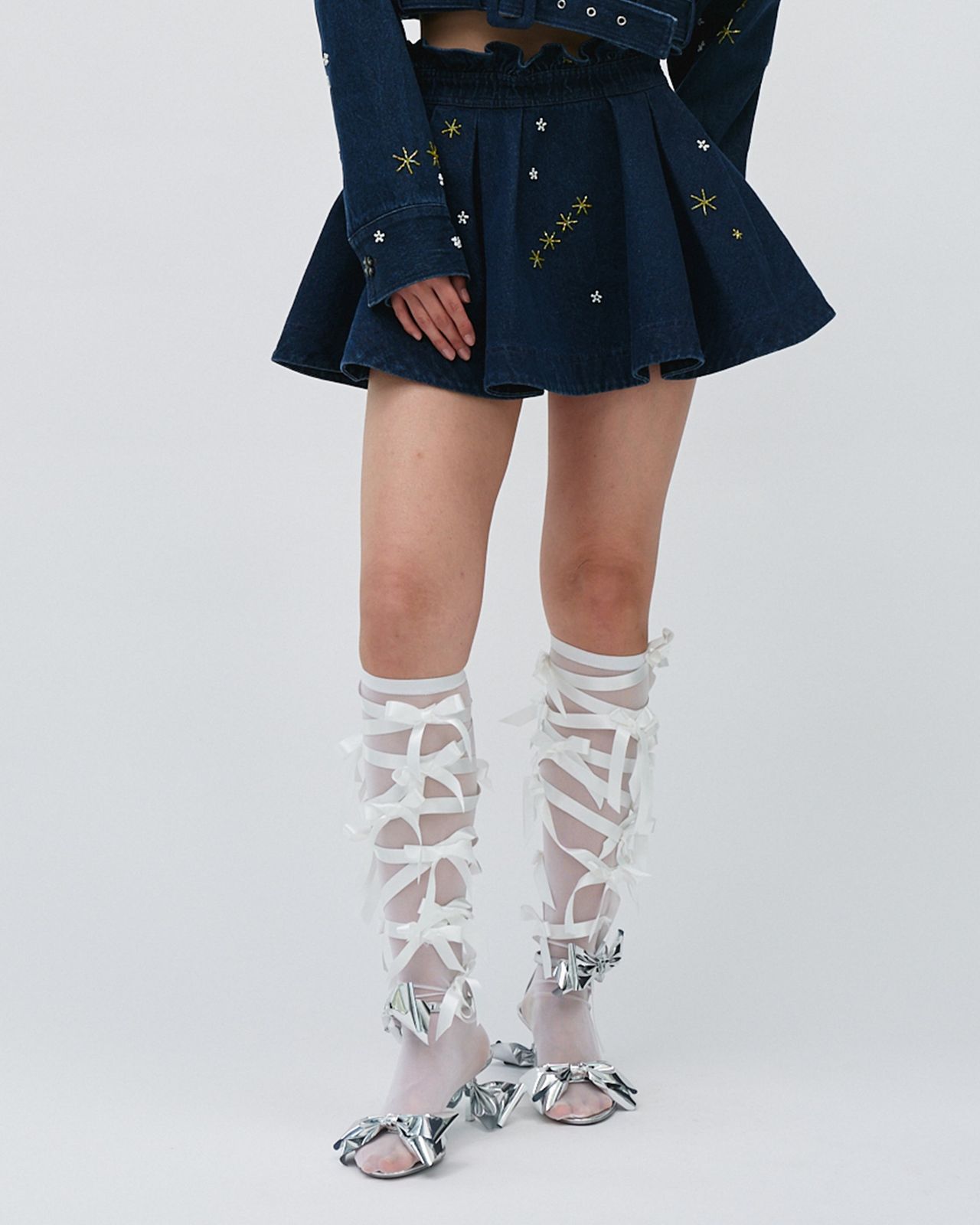 EMBROIDERED DENIM MINI SKIRT