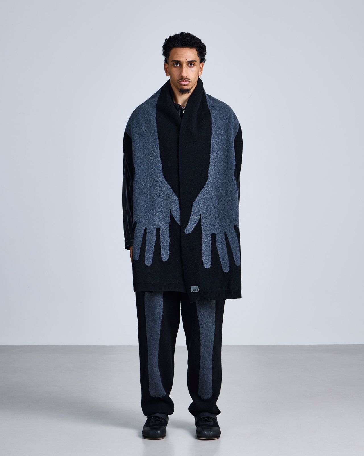 Knitted 'Embrace' Scarf