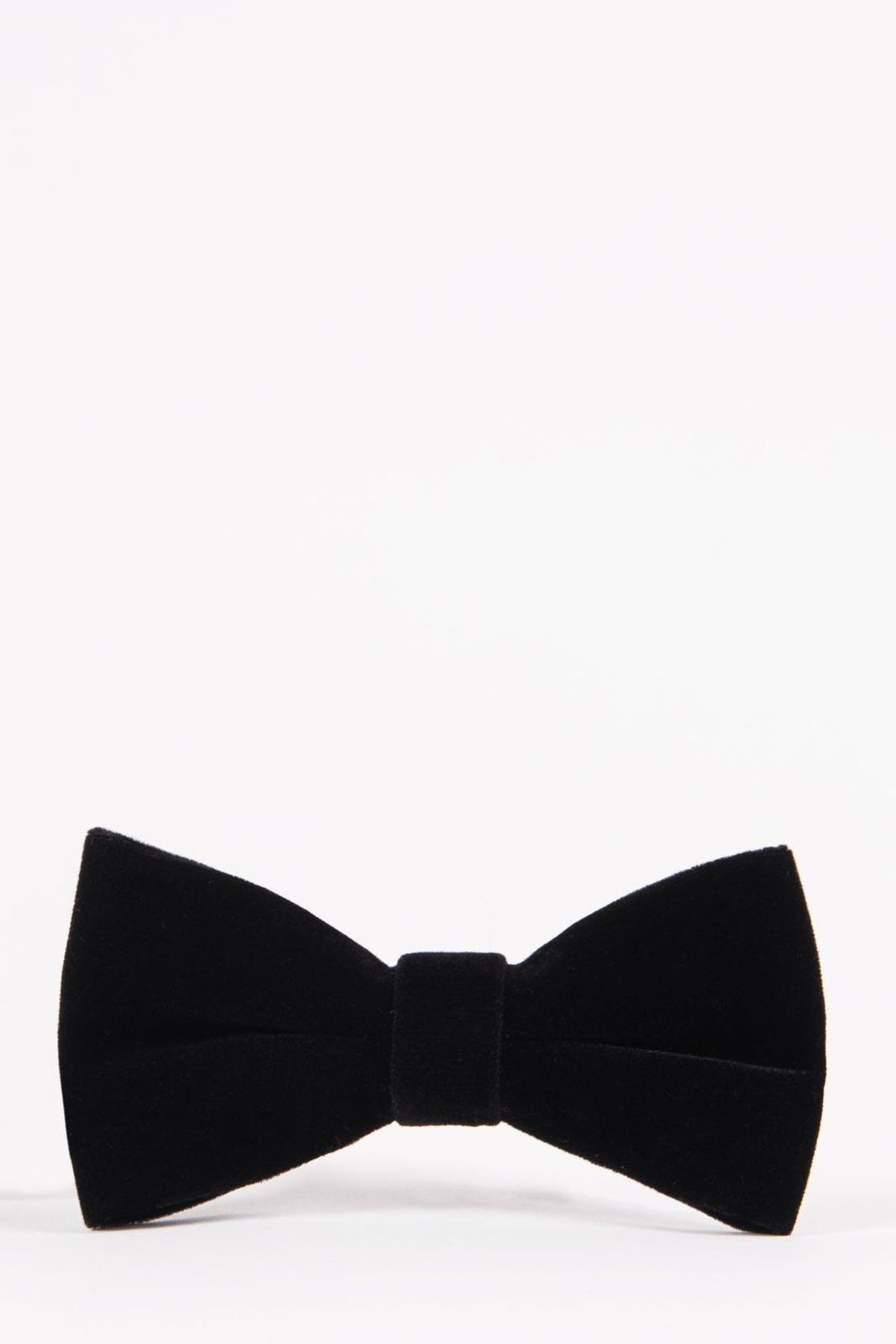 Black velvet bow tie
