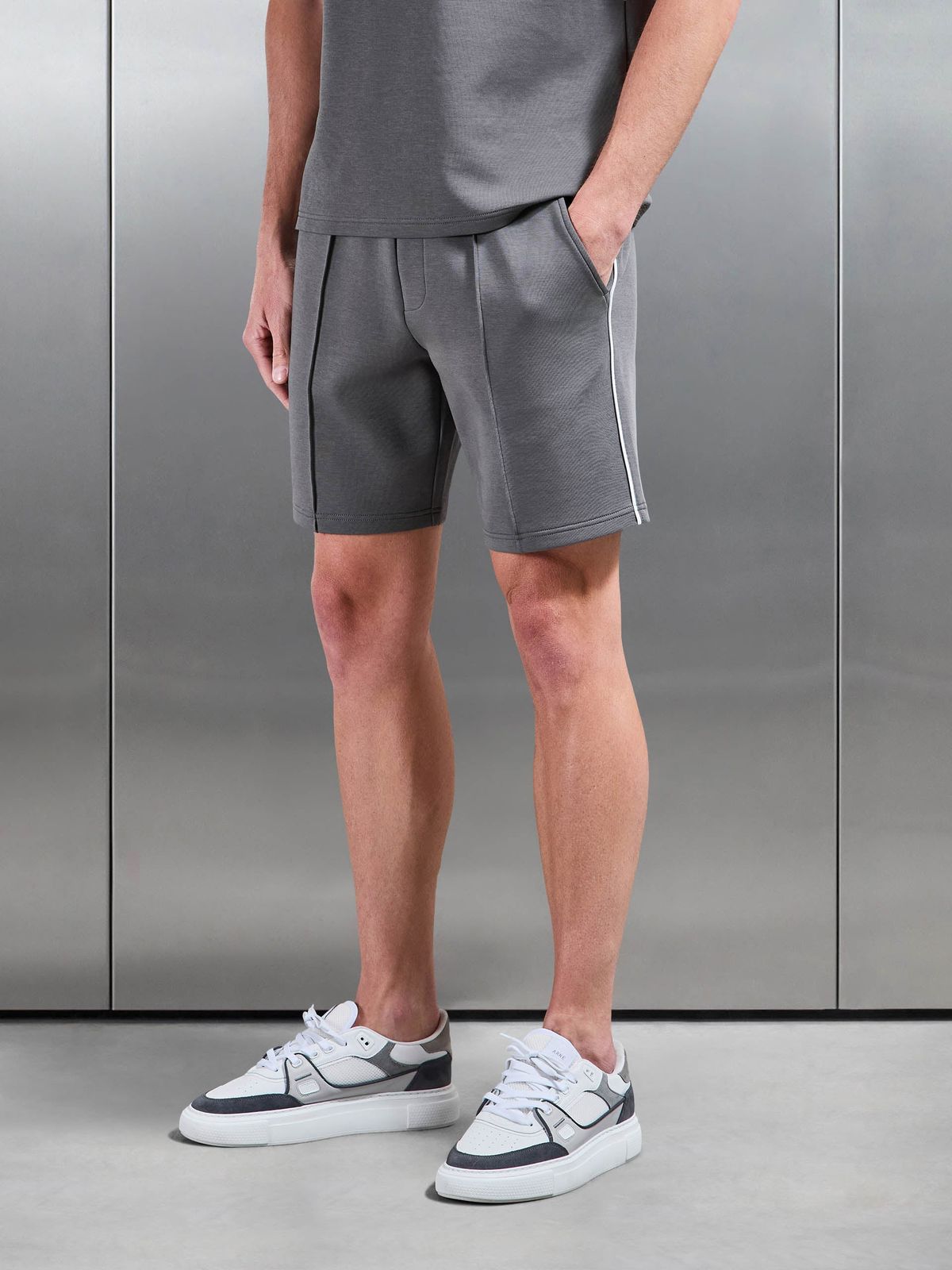 Everyday Luxe Piping Short in Grey