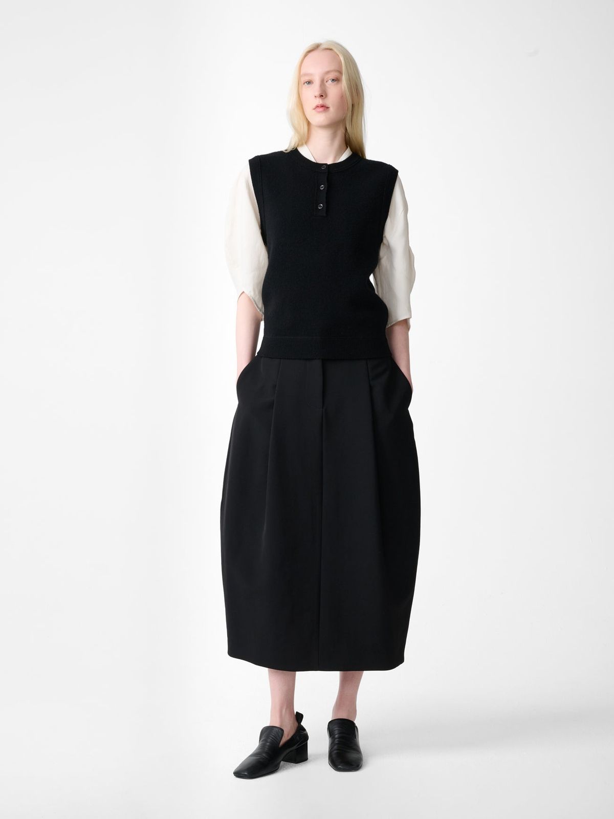 Carson Wool Skirt in Black