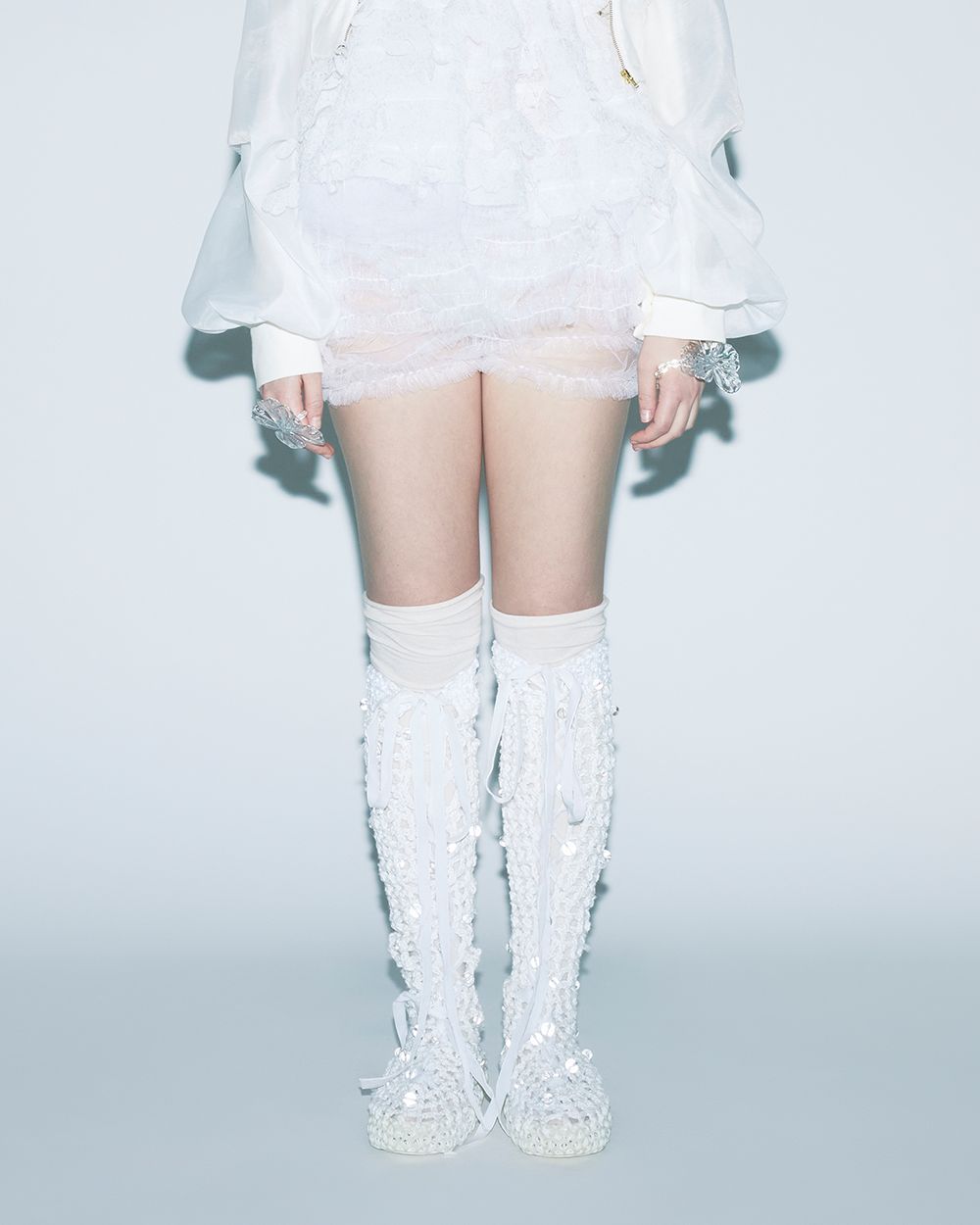SMOCKED WHITE MINI SHORTS