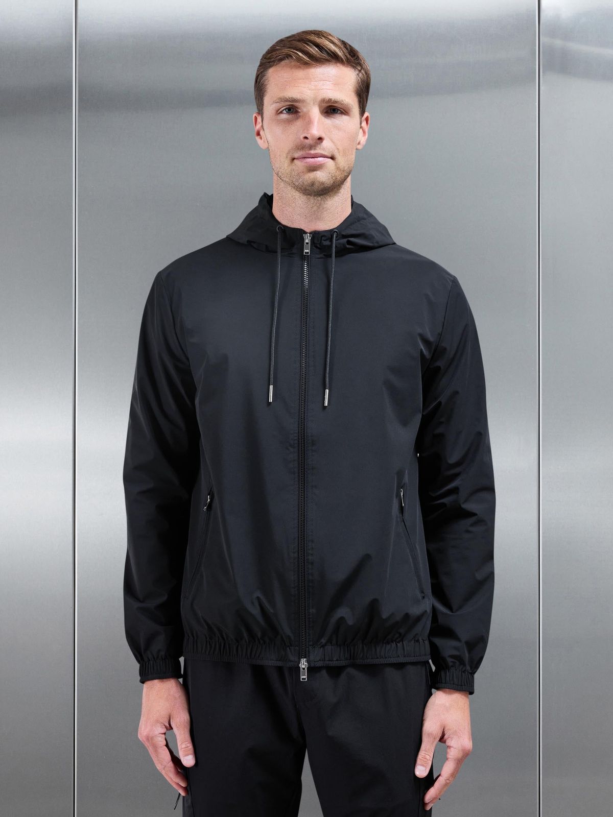 Shell Windbreaker in Black