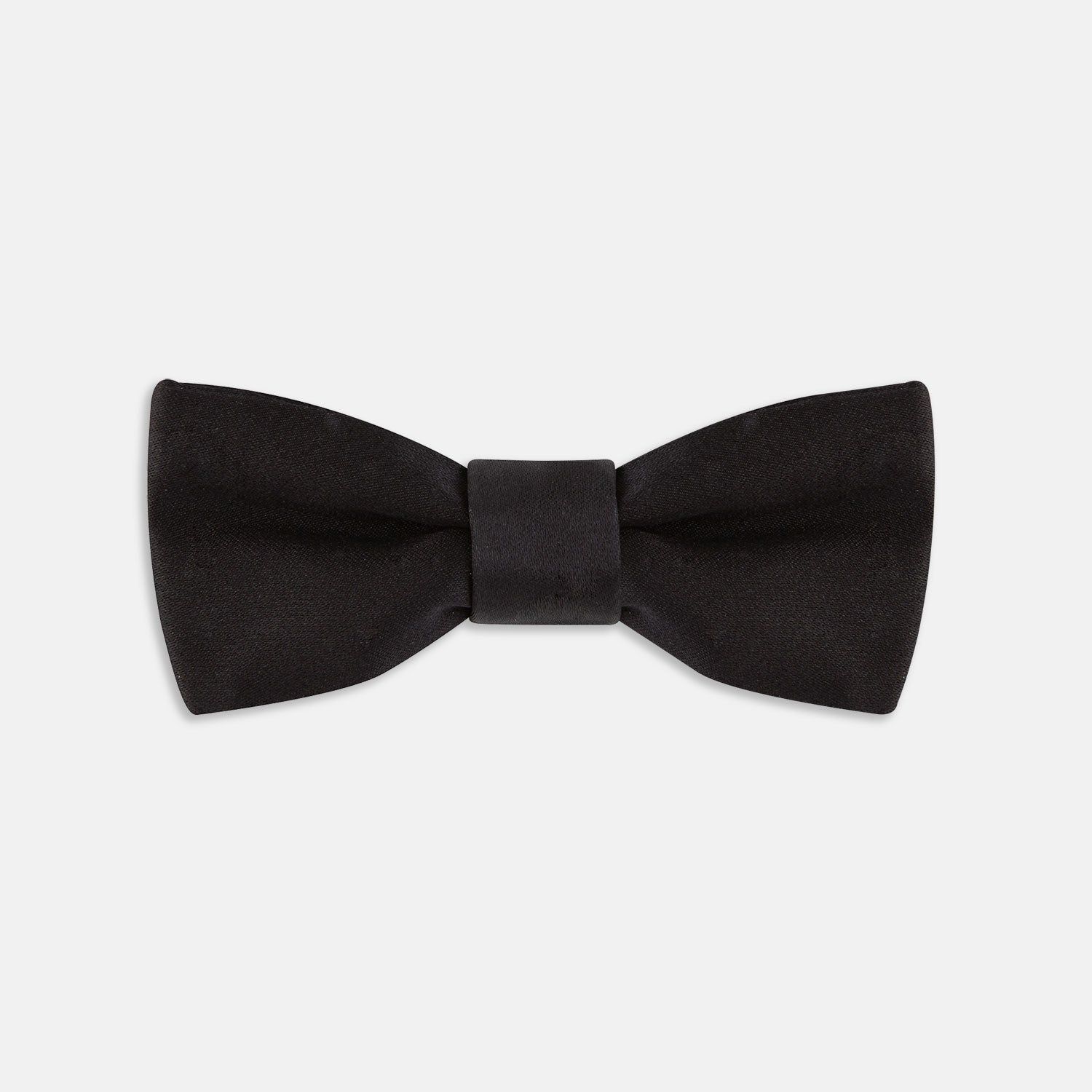 Black Batwing Satin Bow Tie